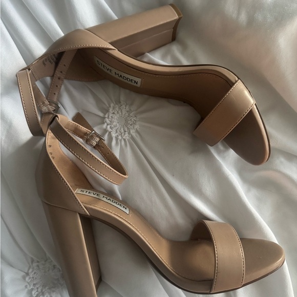 Steve Madden Nude Strap Heels - Picture 4 of 4